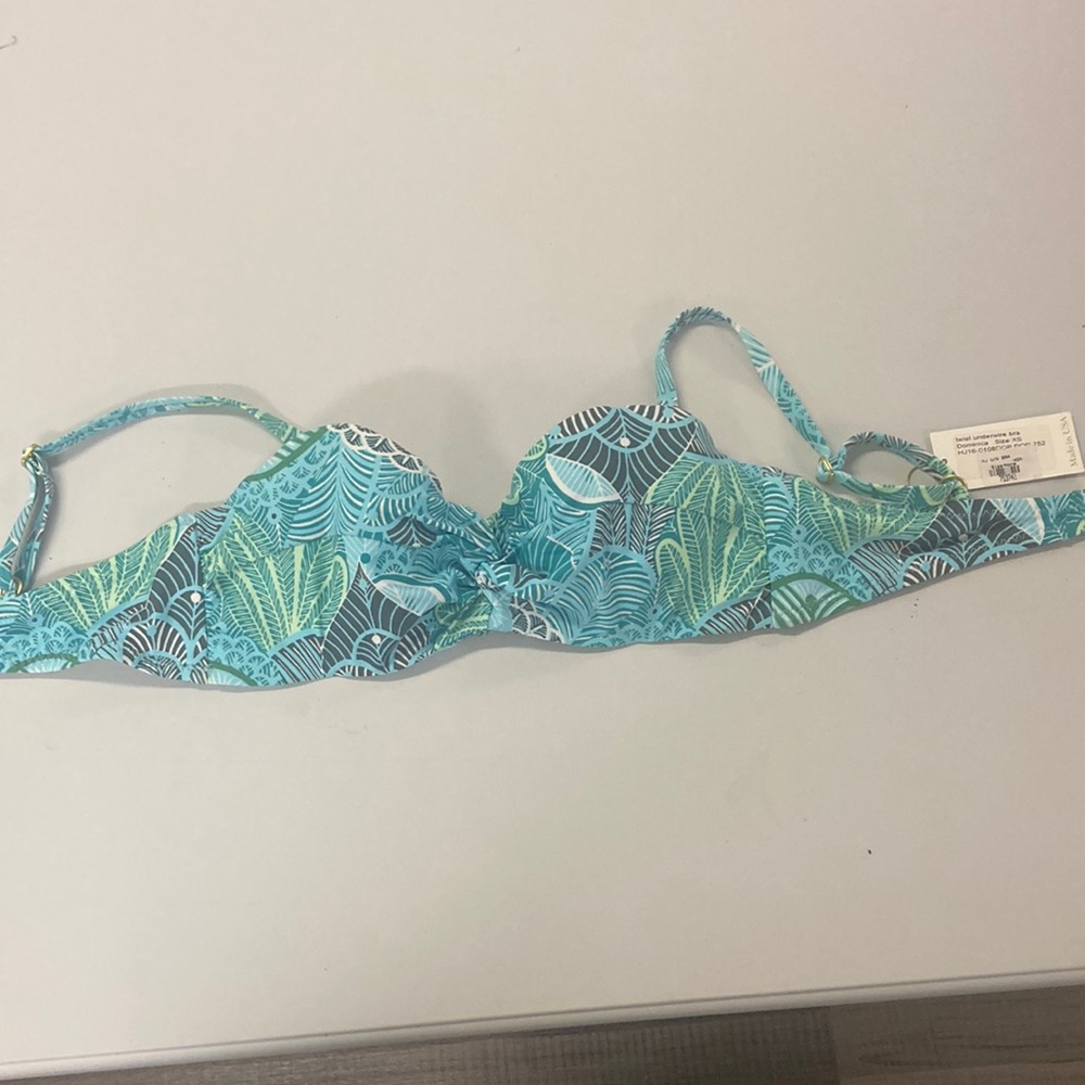 NEW WITH TAGS Helen Jon padded bathing suit top